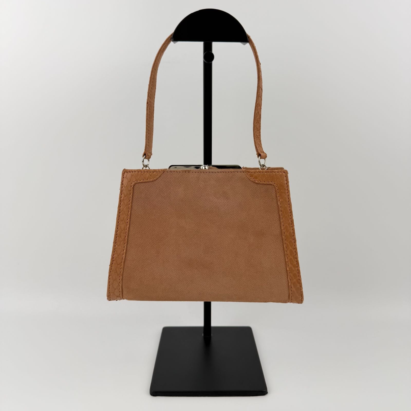 Loewe Handbag Salmon Pink Suede Vintage — view 3