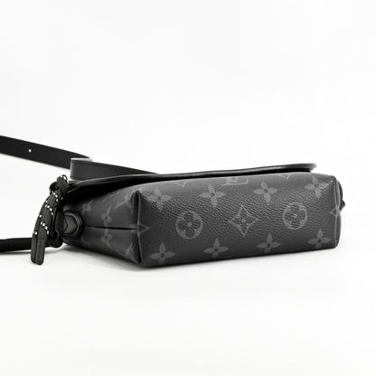 Louis Vuitton Shoulder Bag Pulse Wearable Wallet — view 5