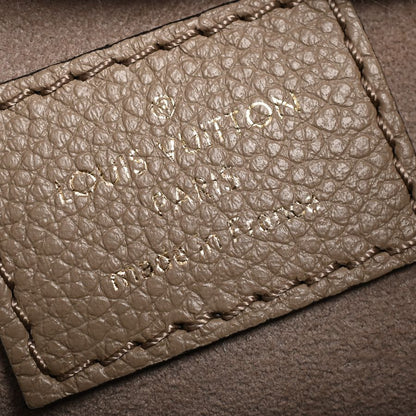 Louis Vuitton Handbag On The Go PM — view 6