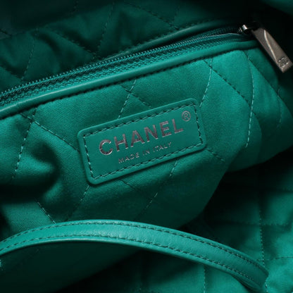 Chanel Shoulder Bag Quilted 22 Small Green Leather 22 Chain — view 4