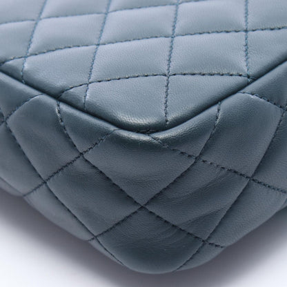 Chanel Shoulder Bag Quilted Dark Green Emerald Leather Chain — view 8