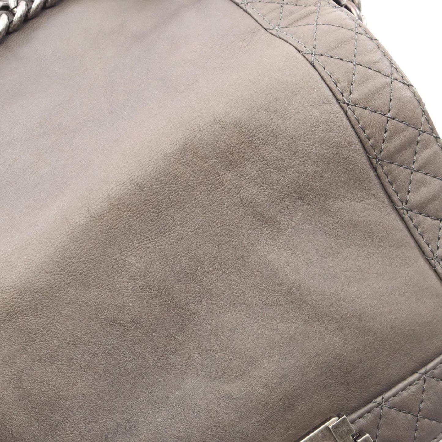 Chanel Shoulder Bag Gray Leather Chain — view 9