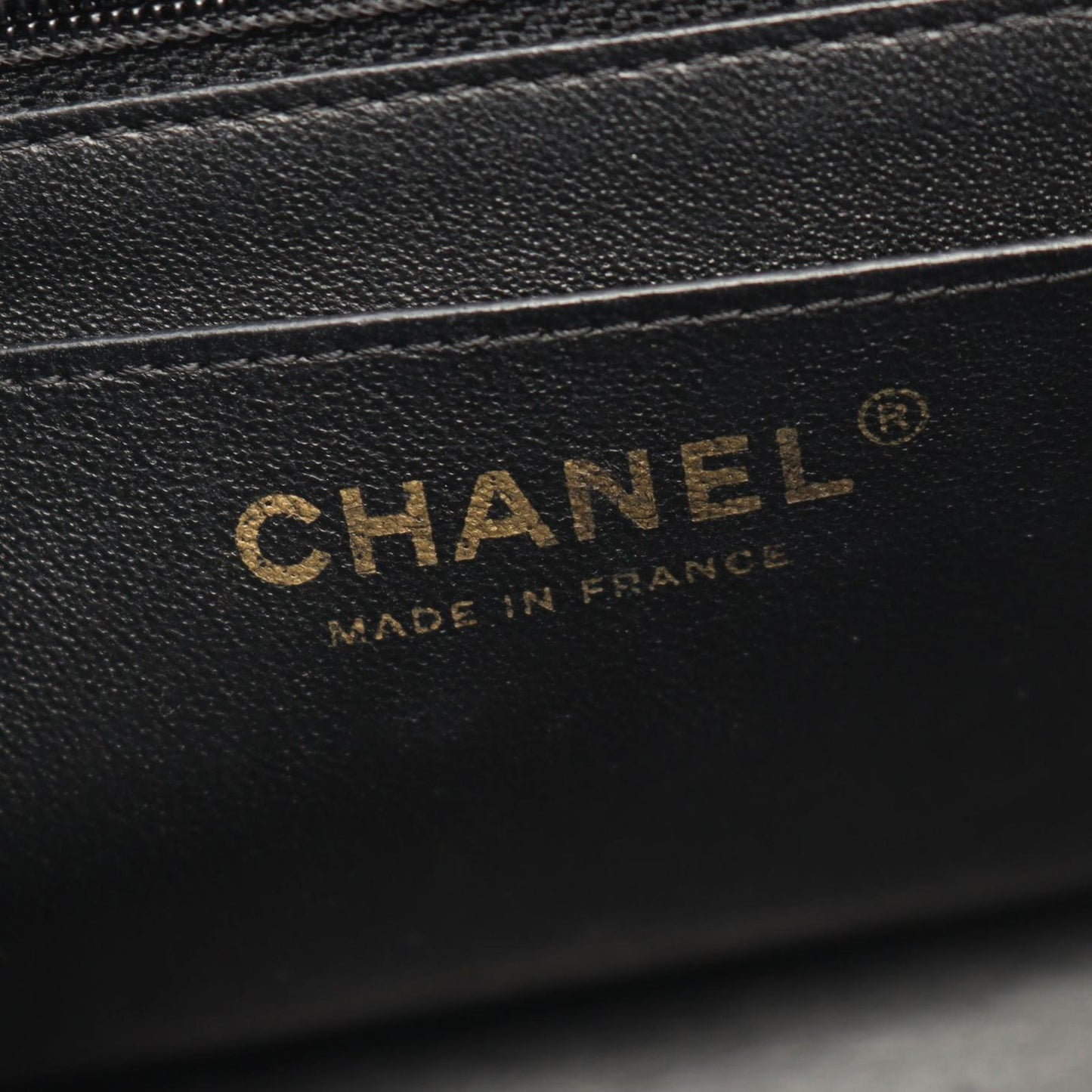 Chanel Shoulder Bag Blanc Stitch Mini Black Lambskin Chez Chain — view 4