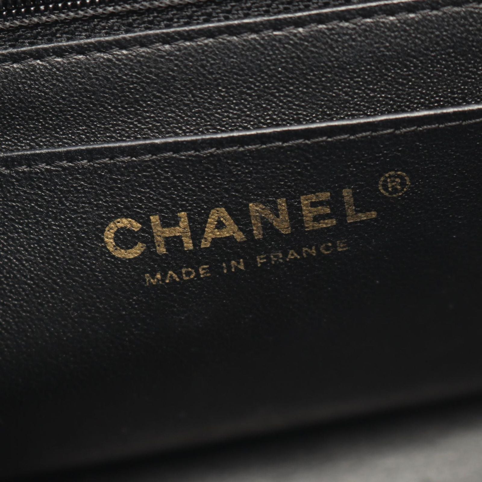 Chanel Shoulder Bag Blanc Stitch Mini Black Lambskin Chez Chain — view 4