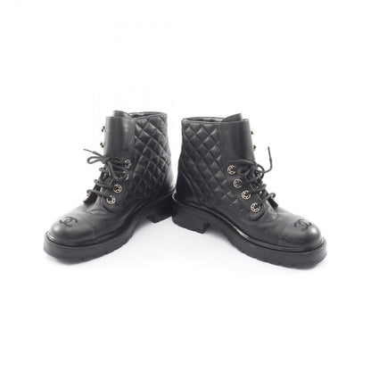 Chanel Boots Quilted Short Black Leather CC Logo — view 3