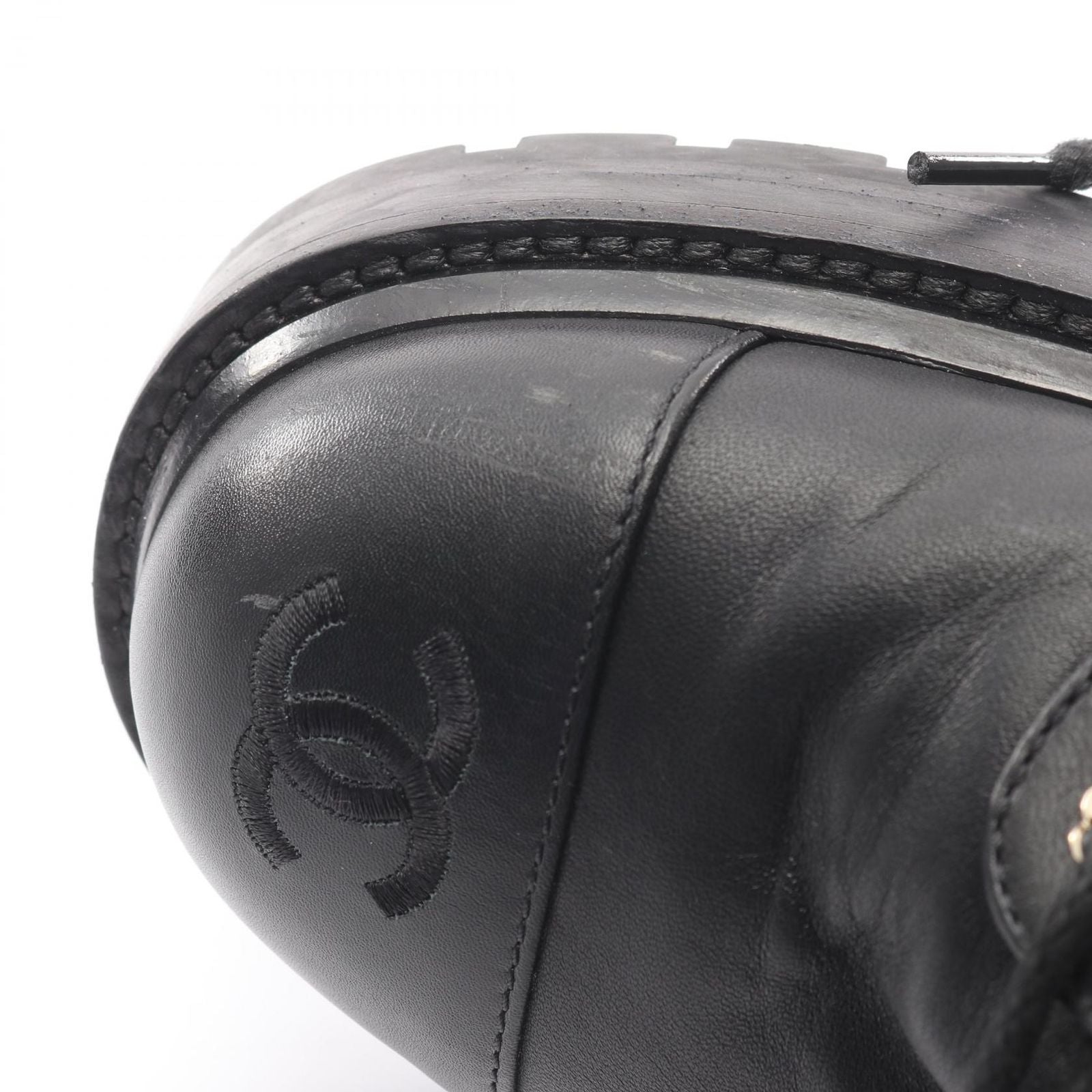 Chanel Boots Quilted Short Black Leather CC Logo — view 9