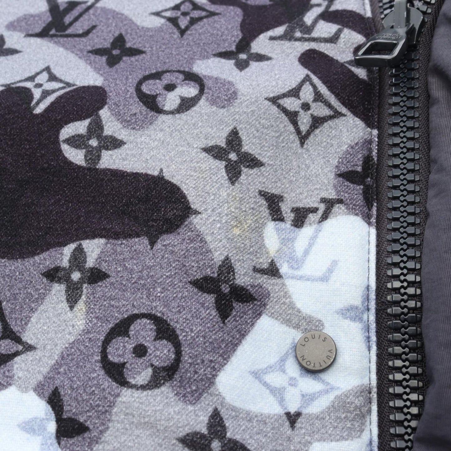 Louis Vuitton Reversible Camo Double Face Batting Nylon Jacket — view 8