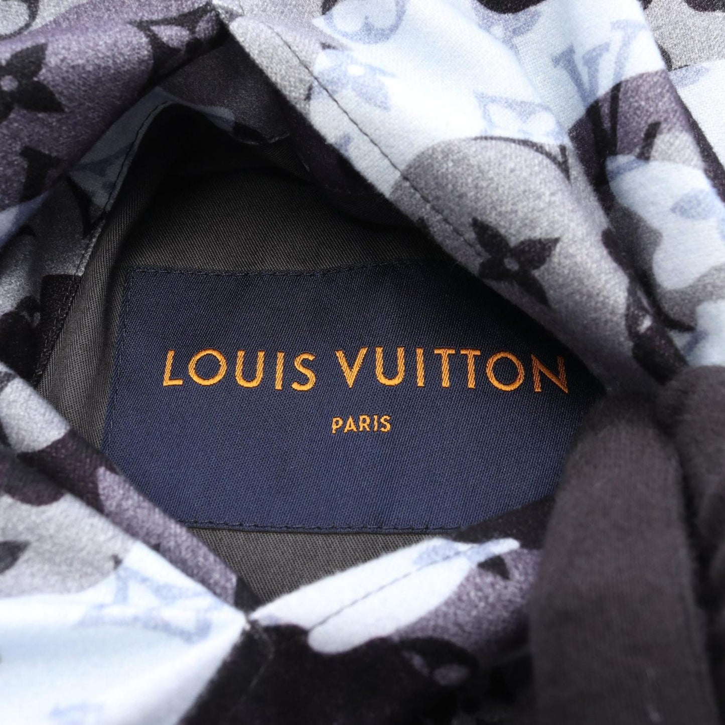 Louis Vuitton Reversible Camo Double Face Batting Nylon Jacket — view 4