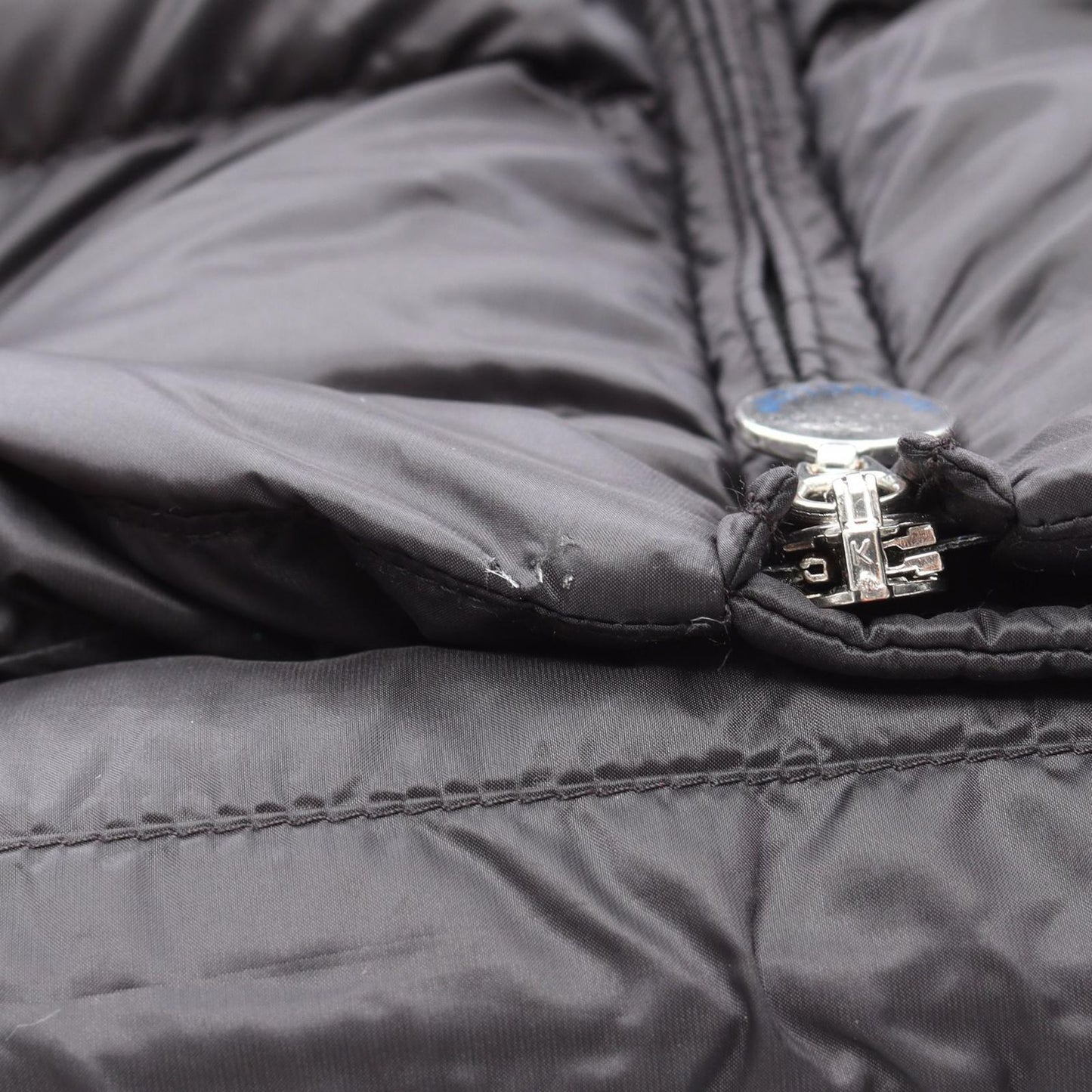 Moncler Down Jacket Vest Vanoise Hooded Nylon — view 8