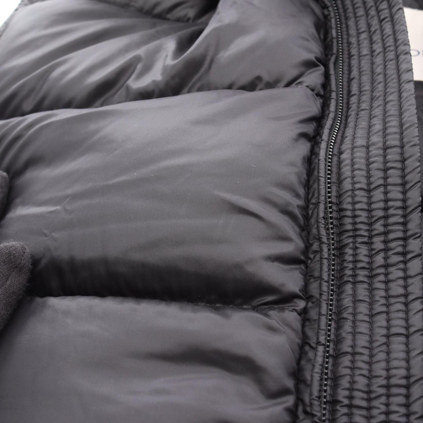 Moncler Down Jacket Vest Vanoise Hooded Nylon — view 6