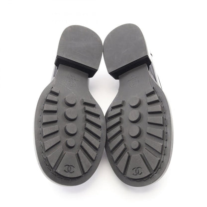Chanel Loafers CC Logo Black Patent Leather — view 4