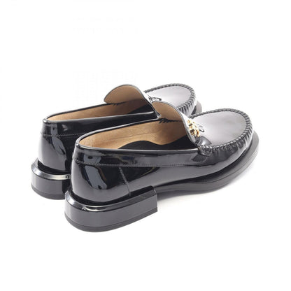 Chanel Loafers CC Logo Black Patent Leather — view 2