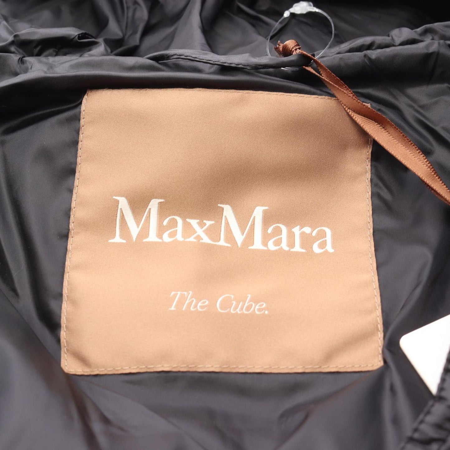 Max Mara Down Jacket the Cube Trefe Hooded Nylon Coat — view 3