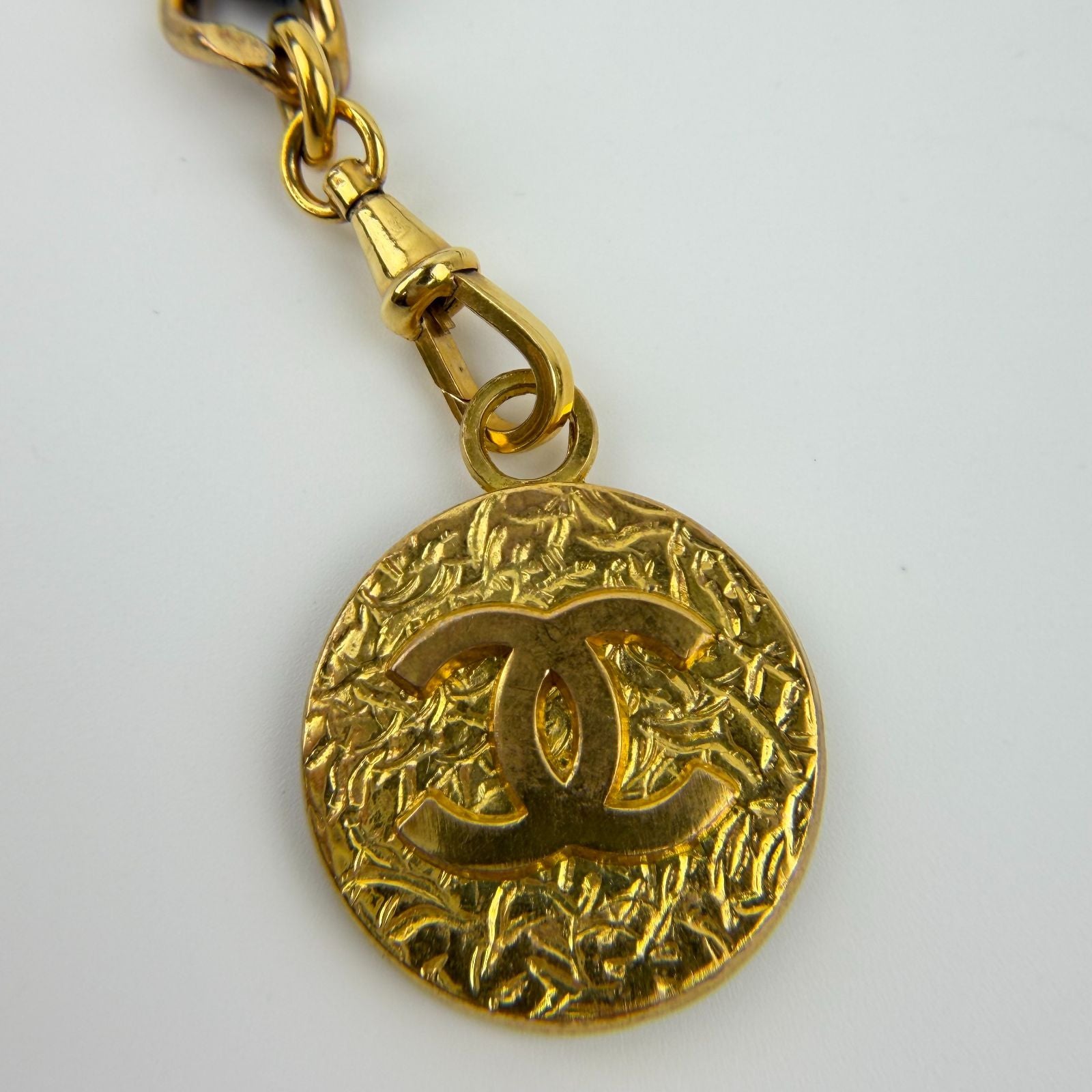 Chanel CC Logo Chain Gold Black Available Vintage Necklace — view 8