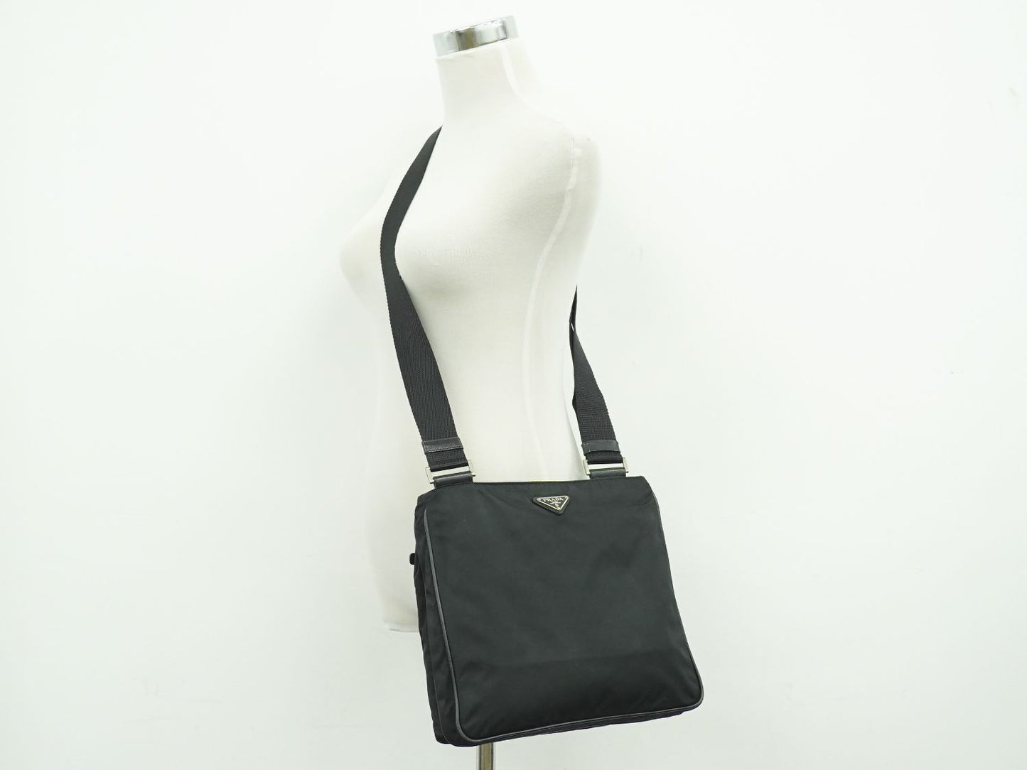 Prada Nylon Shoulder Bag Pochette Black — view 6