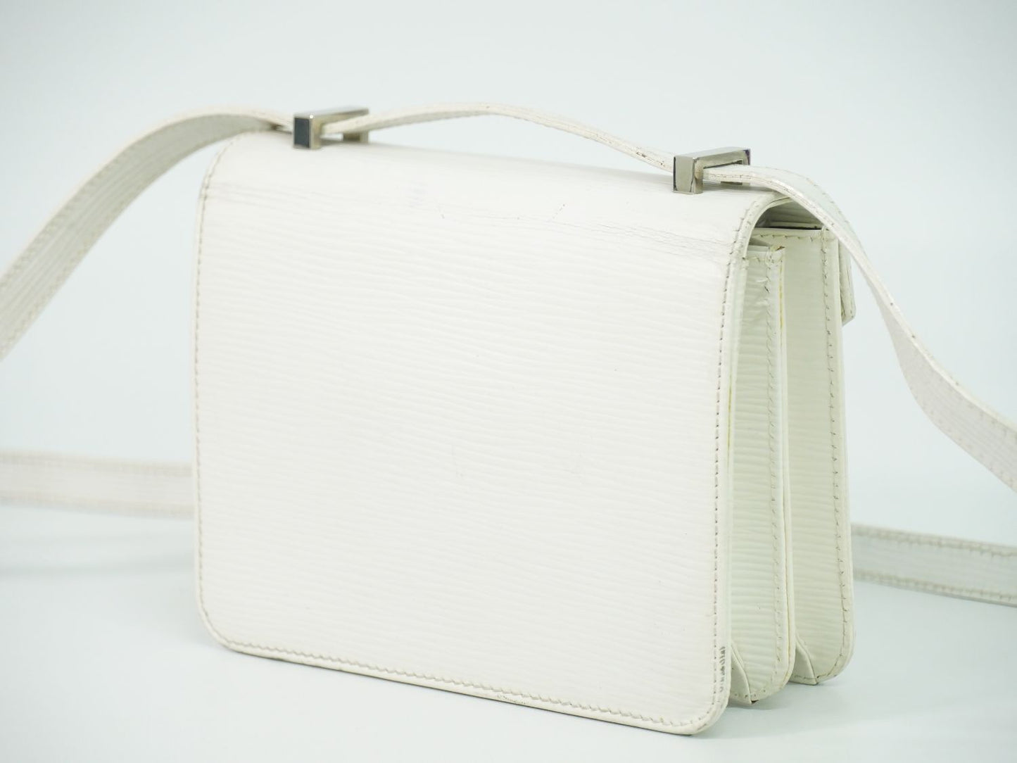 Fendi Leather Shoulder Bag Pochette White — view 2