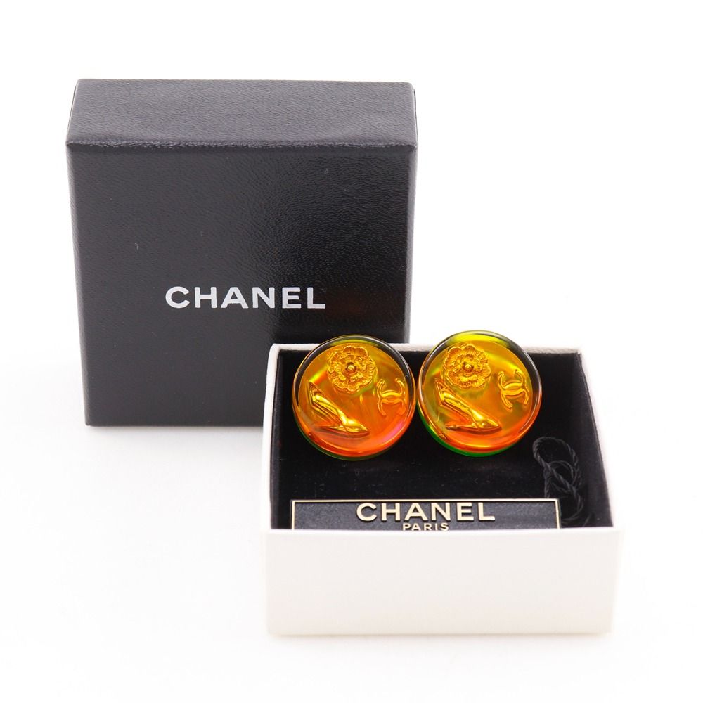 Chanel CC Logo Camellia Vintage Resin Gold Plated Green Earrings — view 7