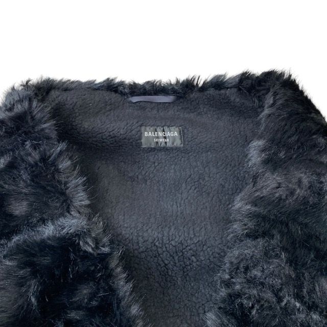 Balenciaga Faux Fur Cape Ski Wear Collection Asymmetric Black Outdoor Covering — view 5