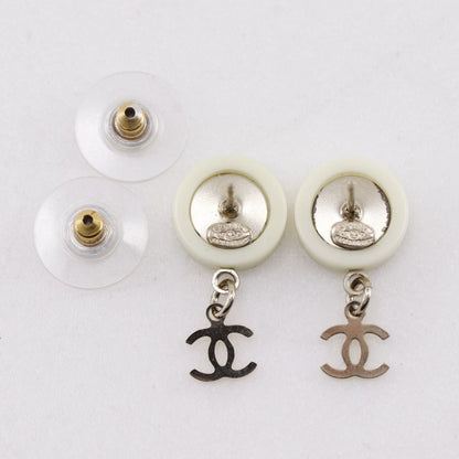 Chanel Logo CC Round Vintage Metal Gold Earrings — view 4