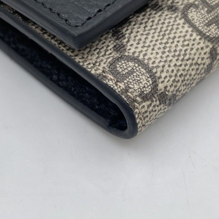 Gucci Key Case GG Supreme Beige Brown Black Leather 6 Rows Gold Key Holder — view 4