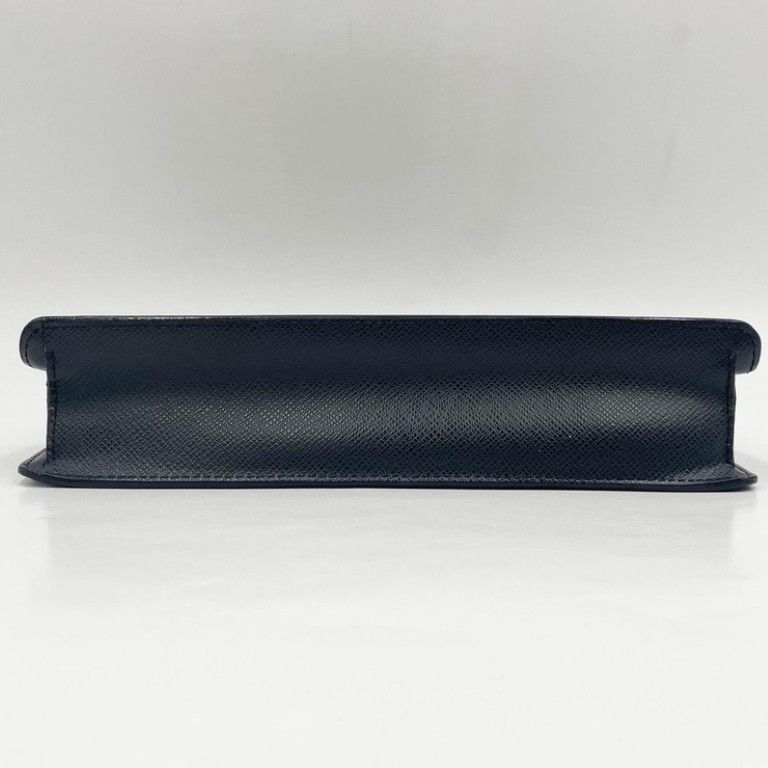 Louis Vuitton Clutch Belair Ardoise Taiga Second Silver — view 3