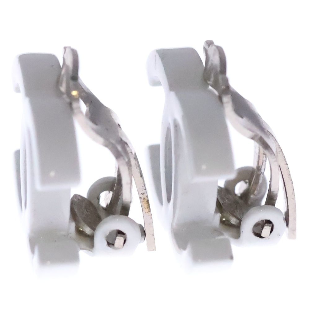 Chanel CC Logo Earrings White — view 4