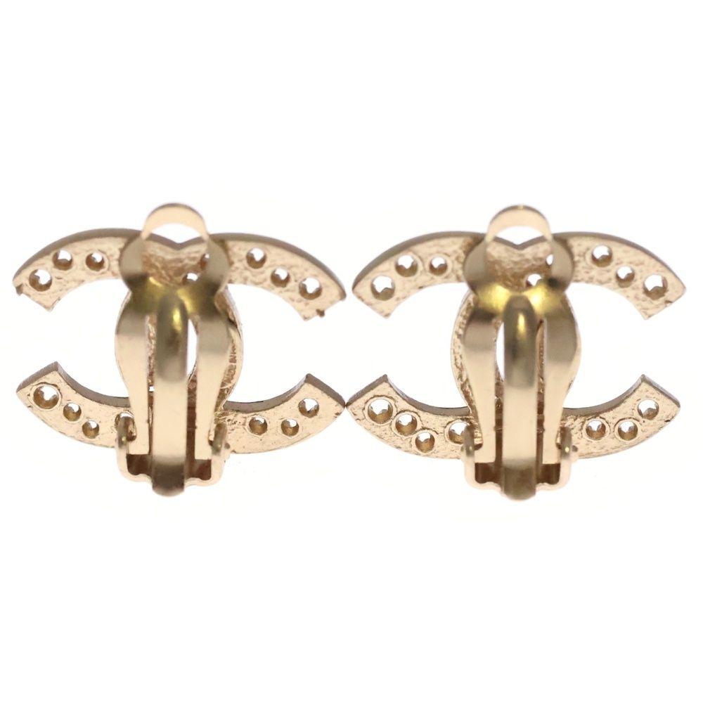 Chanel CC Logo Perforated Star Earrings Gold — view 2