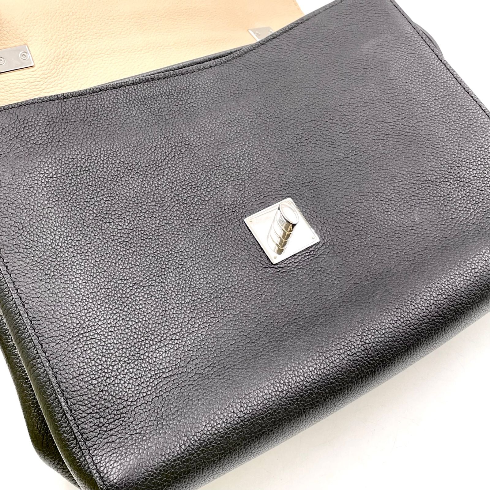 Louis Vuitton Lockme 2 Cartable Vanille Noir Leather Ivory Black Shoulder Bag — view 7