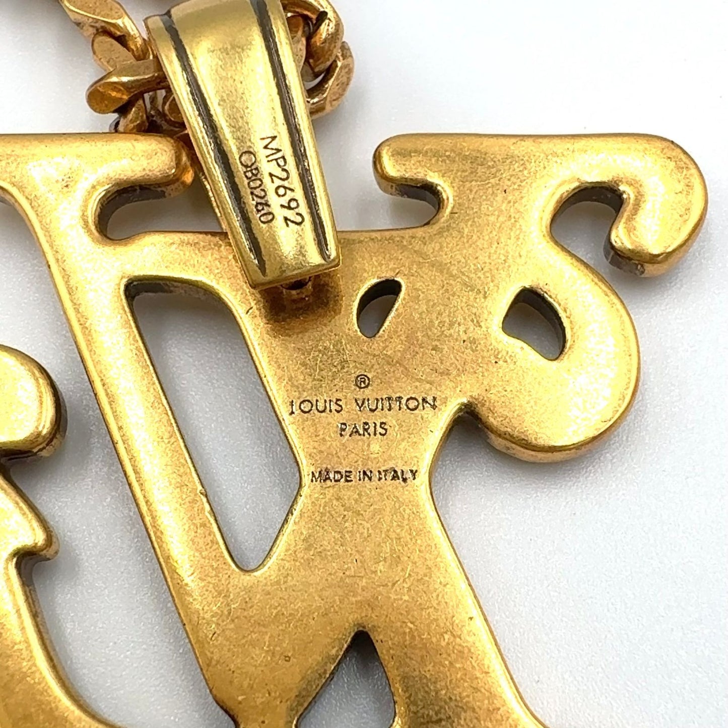 Louis Vuitton Collier Squared LV Collaboration Metal Gold Necklace — view 4