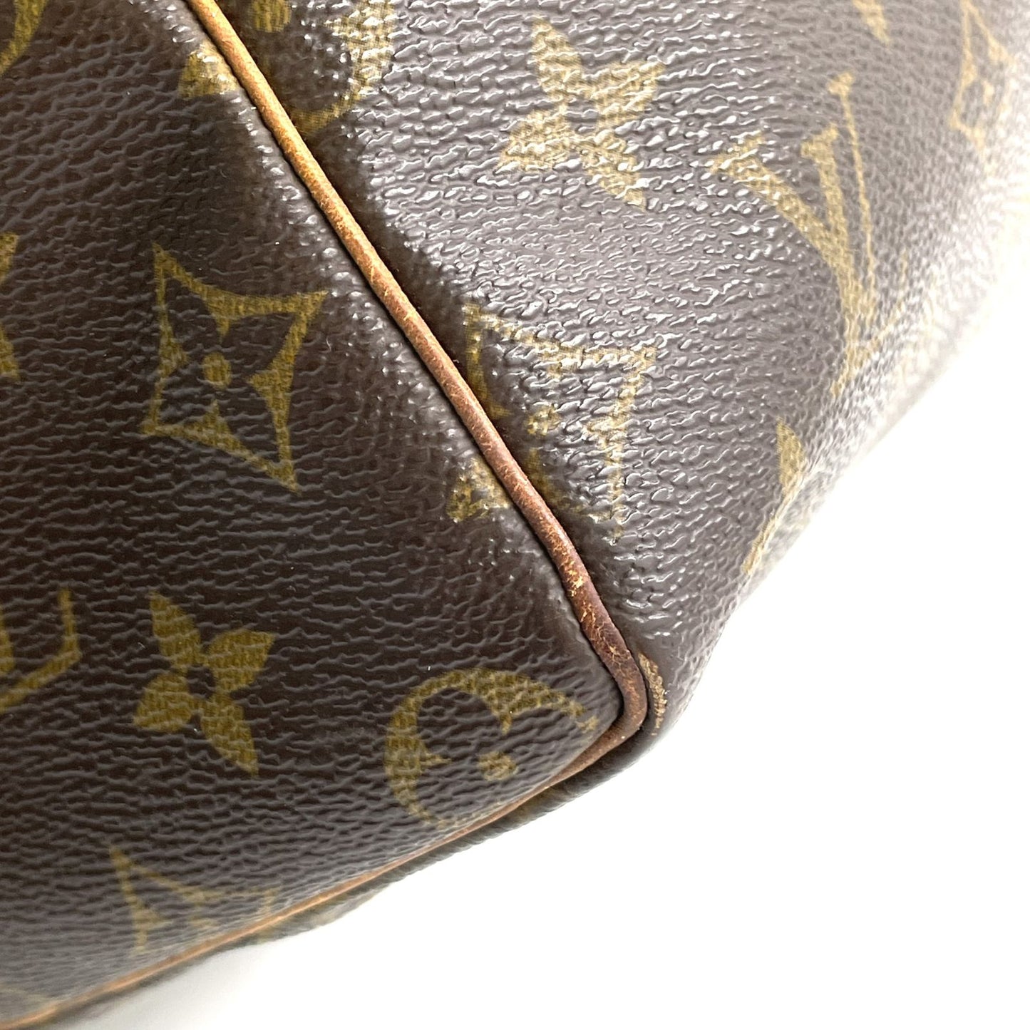 Louis Vuitton Speedy 40 Monogram Leather Brown Handbag Gold — view 8