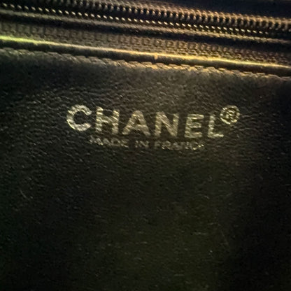 Chanel CC Logo Reprint Caviar Leather Black Tote Silver — view 4