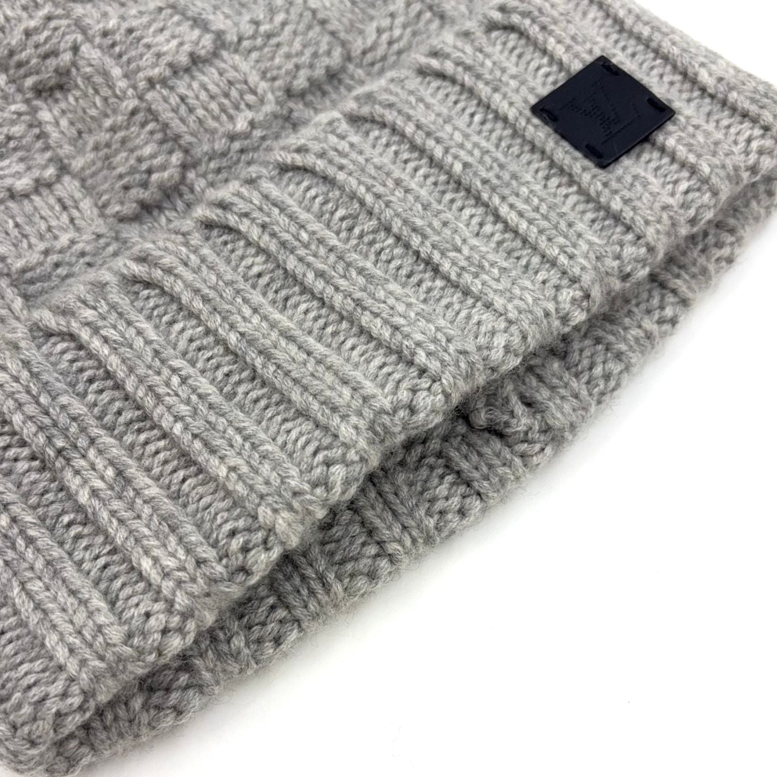 Louis Vuitton Bonnet Helsinki Damier Beanie Knit Cap Cashmere Gray Hat — view 6