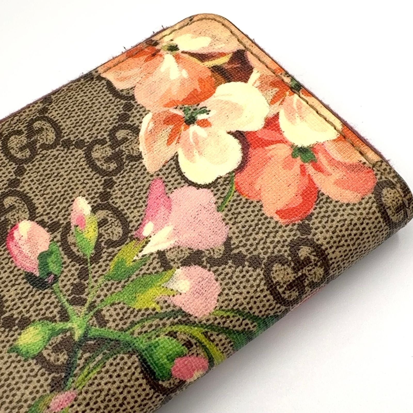 Gucci Blue Mus GG Supreme Zip Around Dusty Pink Beige Card Case Silver — view 5