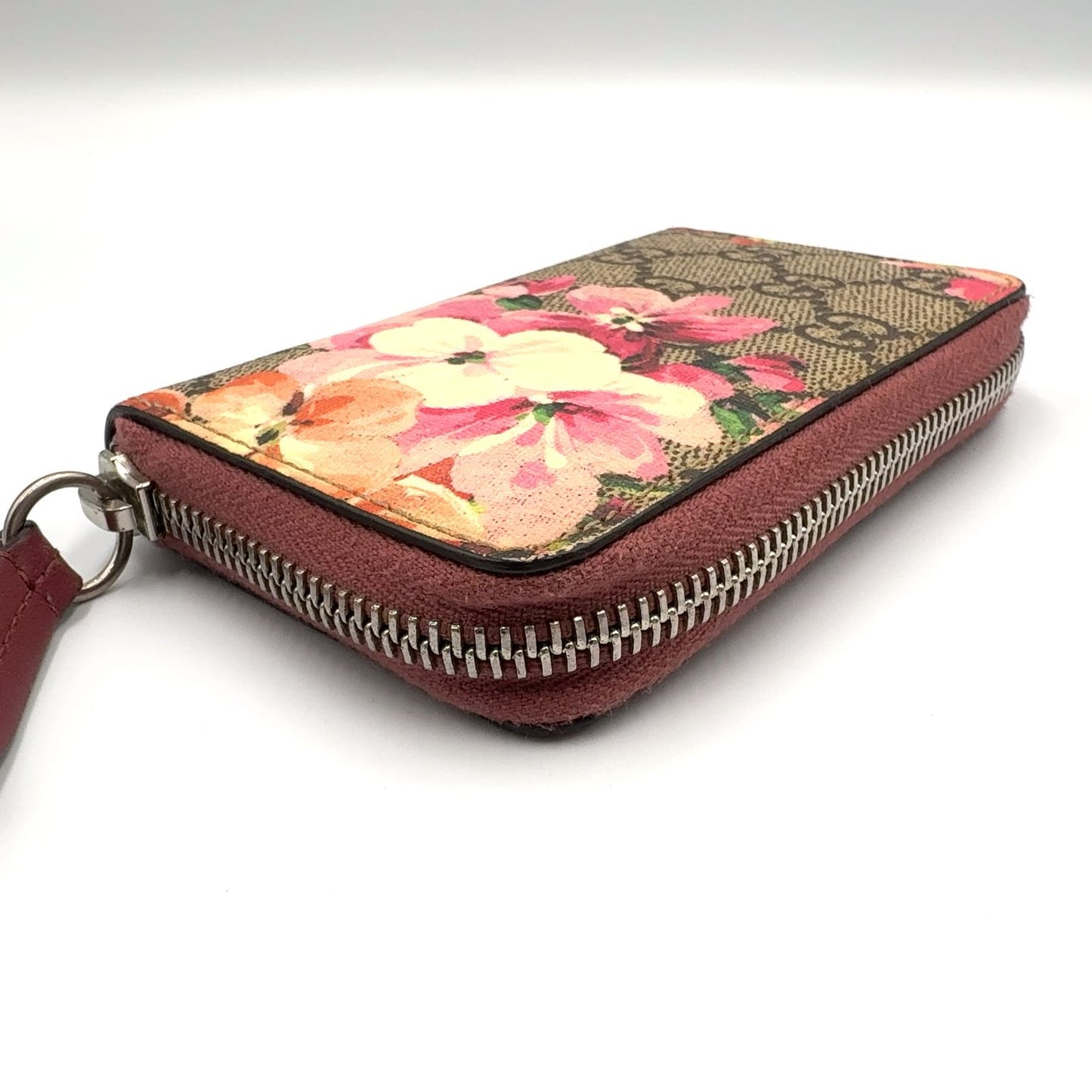 Gucci Blue Mus GG Supreme Zip Around Dusty Pink Beige Card Case Silver — view 8