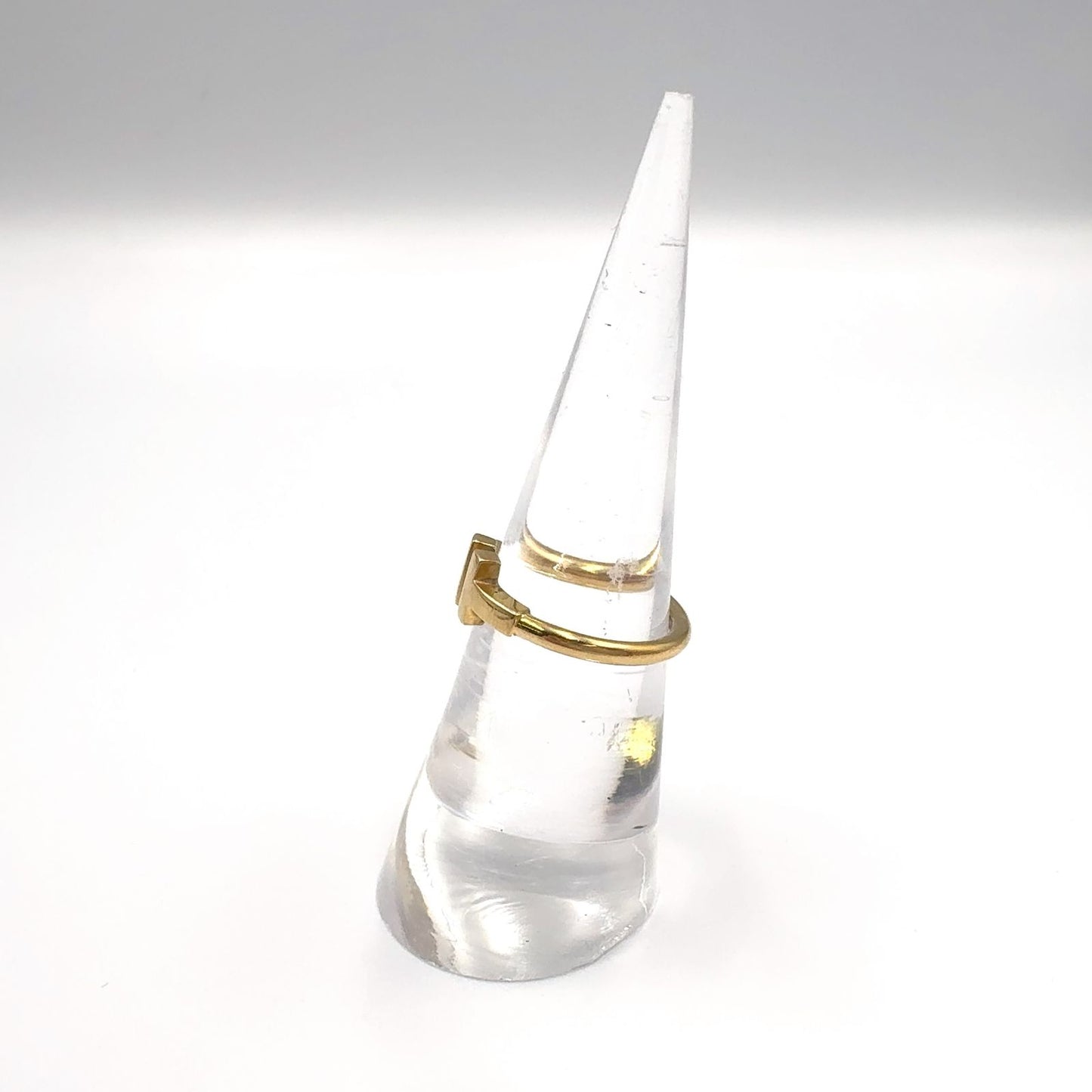 Tiffany & Co T Wire Yellow Gold Ring — view 6