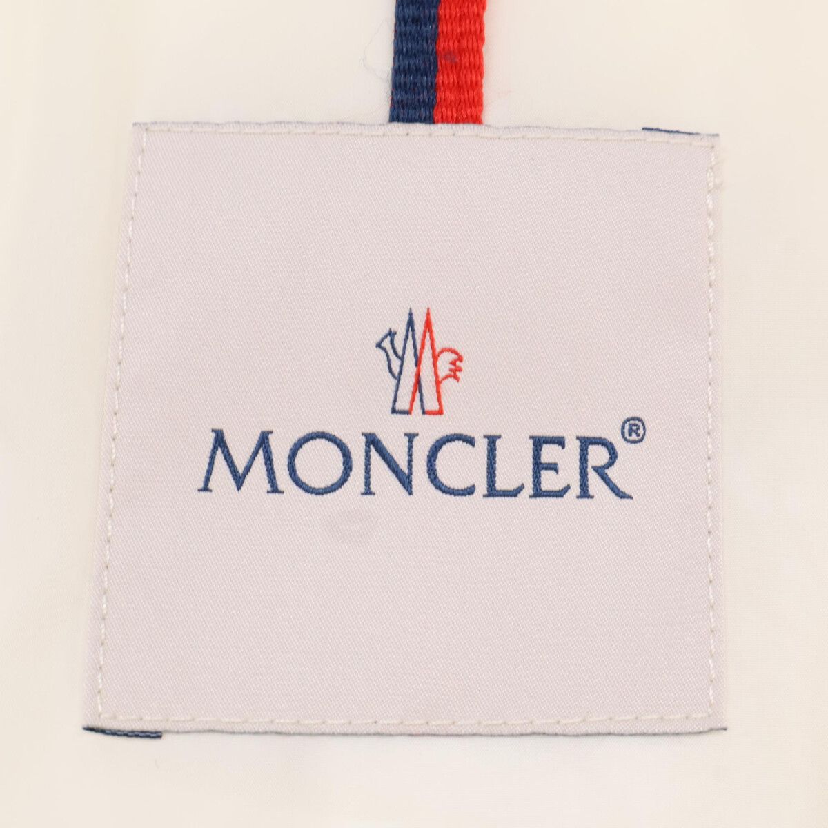 Moncler Clion Belted Hooded Down Jacket 00 — view 5