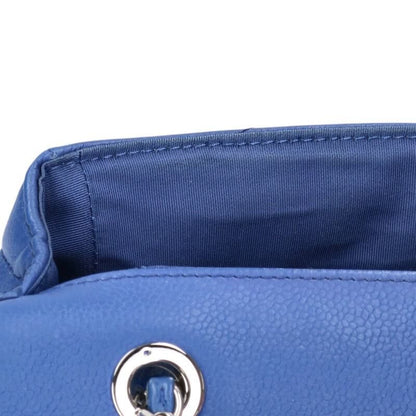 Chanel Chez Blanc Caviar Leather Chain Shoulder Bag — view 5