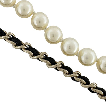 Chanel Quilted Bag Motif Necklace CC Logo Long 2 Row Leather Faux Pearl Gold — view 6