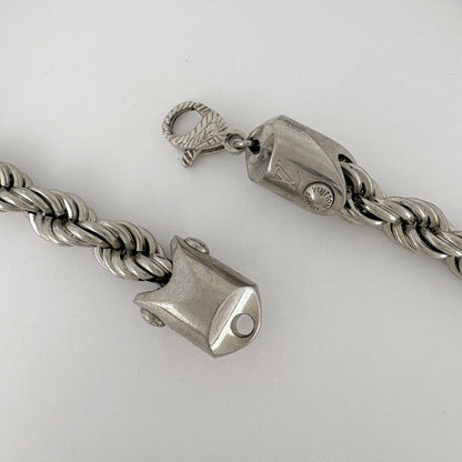Louis Vuitton LV Rope Necklace Monogram Metal Silver — view 3