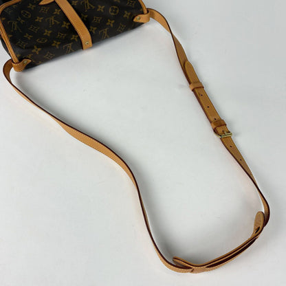 Louis Vuitton Saumur 30 Crossbody Shoulder Bag Monogram Brown — view 8