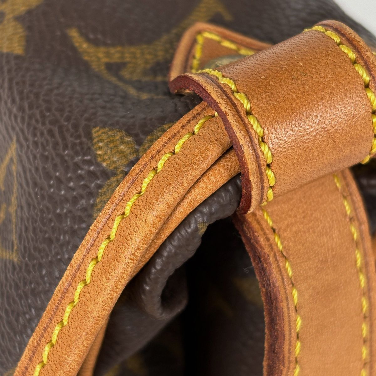 Louis Vuitton Saumur 30 Crossbody Shoulder Bag Monogram Brown — view 6