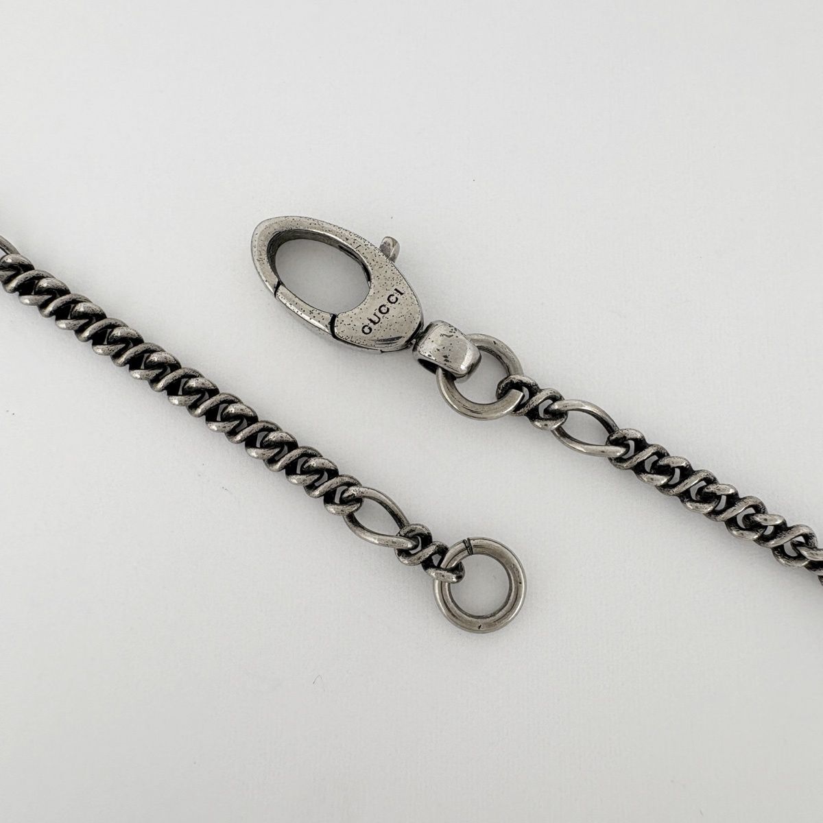 Gucci Lion Head Necklace Crystal Metal Silver — view 3