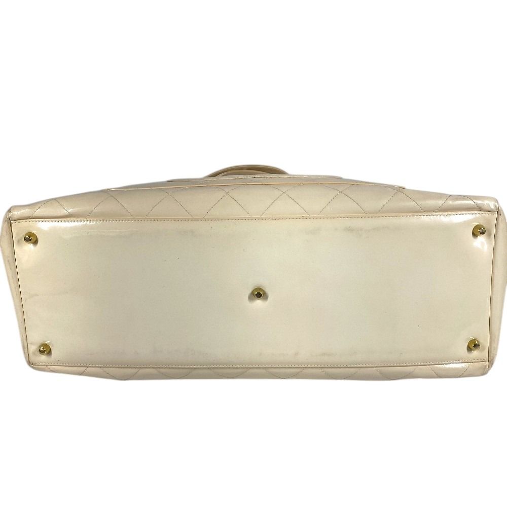 Chanel Handbag Quilted CC Logo Enamel White — view 7