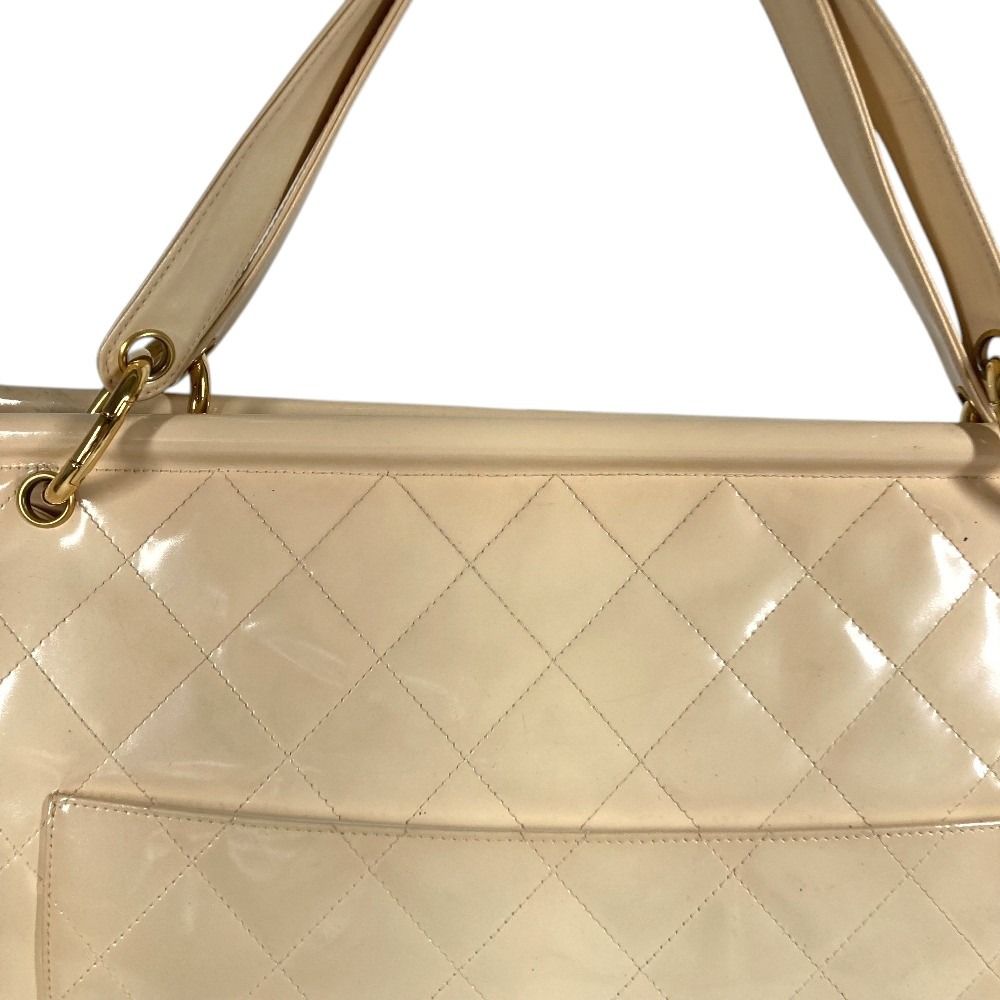 Chanel Handbag Quilted CC Logo Enamel White — view 4