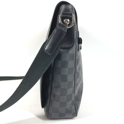 Louis Vuitton Shoulder Bag Daniel MM Damier Graphite Canvas Black — view 3