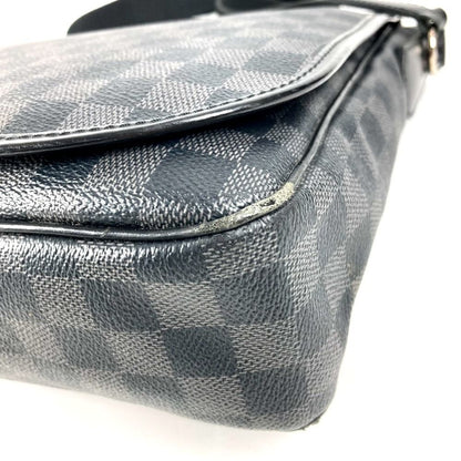 Louis Vuitton Shoulder Bag Daniel MM Damier Graphite Canvas Black — view 6