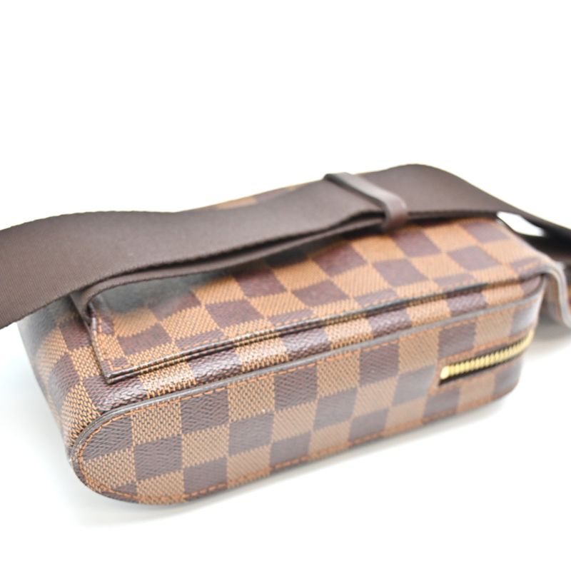 Louis Vuitton Belt Bag — view 3