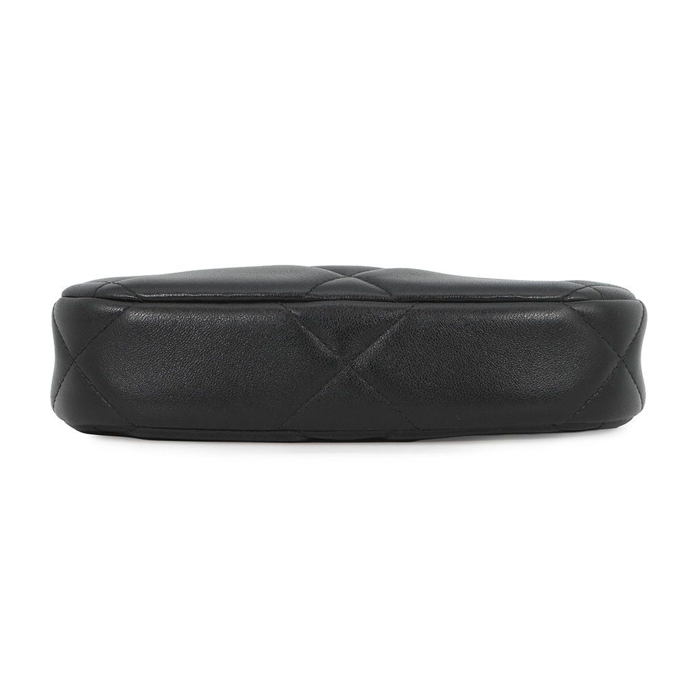 Chanel Chain Shoulder Bag 19 Quilted Small Hobo Lambskin Black — view 3