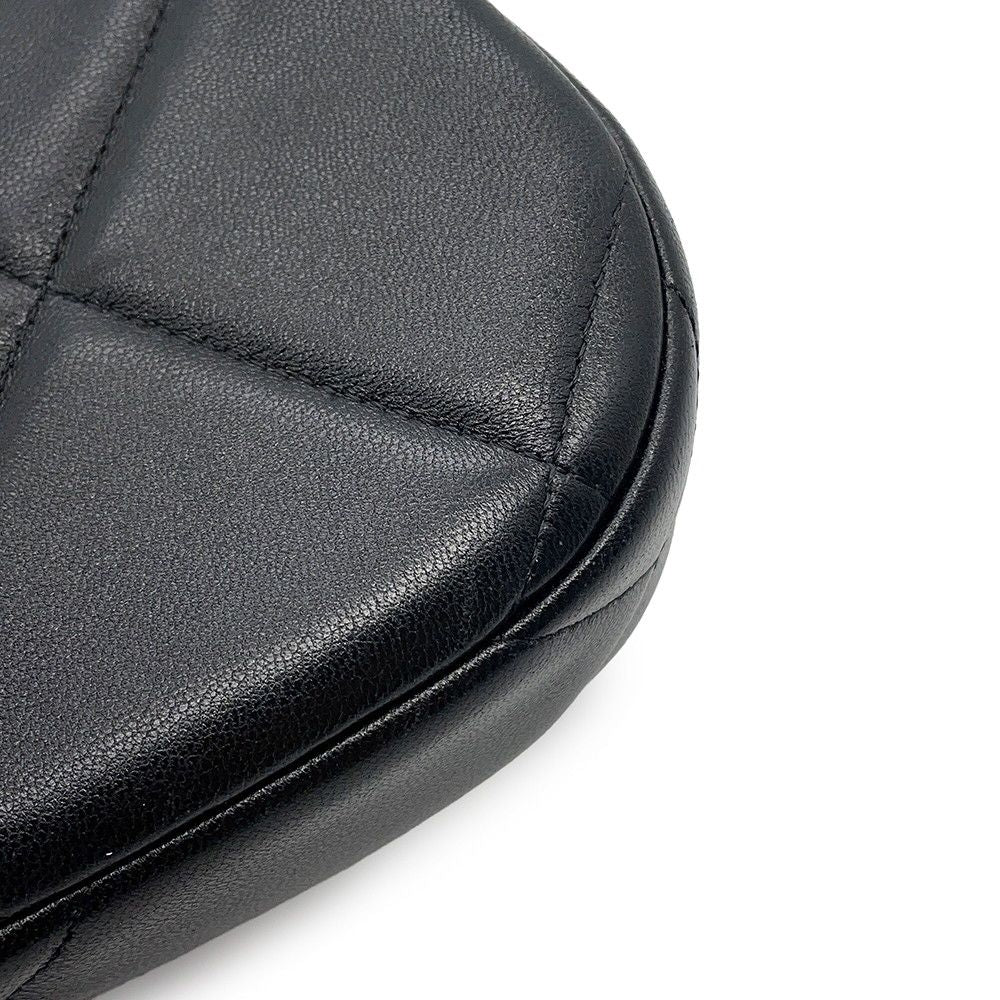 Chanel Chain Shoulder Bag 19 Quilted Small Hobo Lambskin Black — view 6