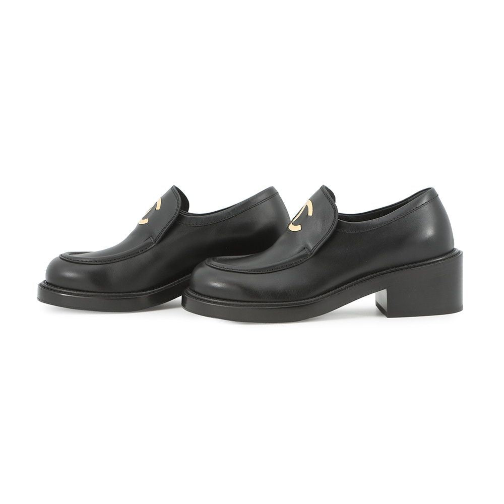 Chanel Loafers CC Logo Leather 37.5 Shoes Black — view 2